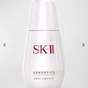 SK-II GENOPTICS AURA ESSENCE